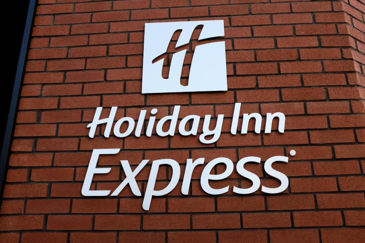 Holiday Inn Express Tbilisi Avlabari By Ihg Exterior foto