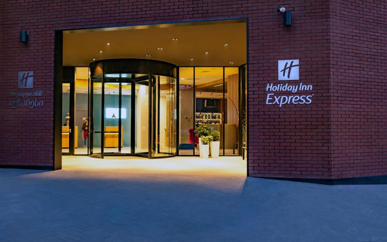 Holiday Inn Express Tbilisi Avlabari By Ihg Exterior foto