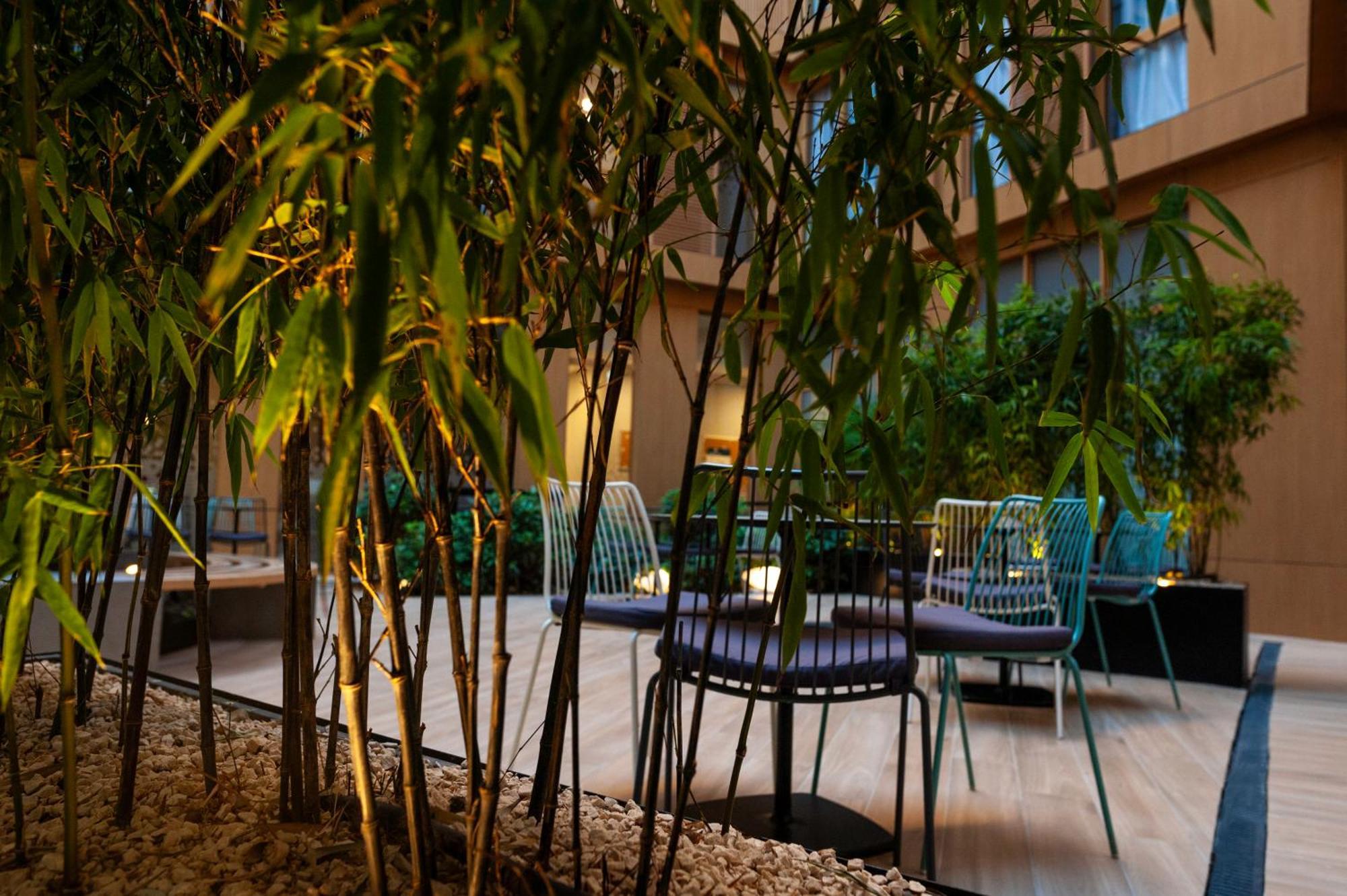 Holiday Inn Express Tbilisi Avlabari By Ihg Exterior foto